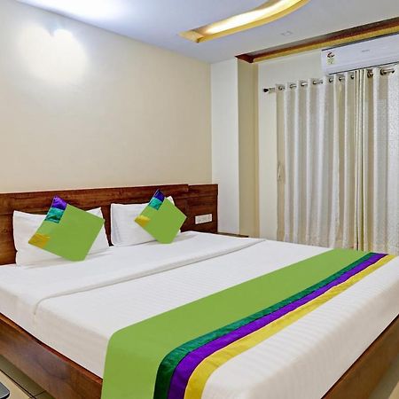 Treebo Skanda Suites Kumbalgod Ngoại thất bức ảnh