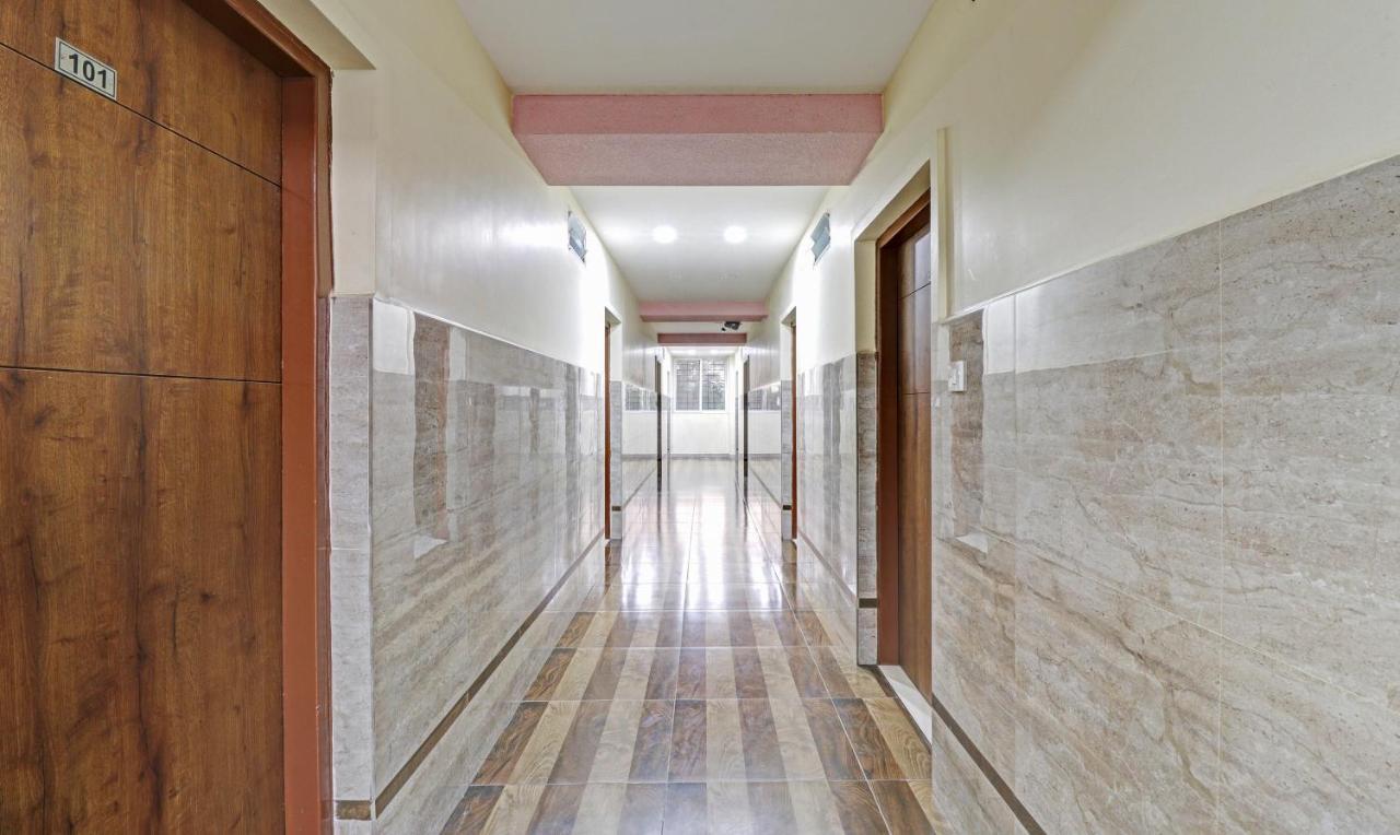 Treebo Skanda Suites Kumbalgod Ngoại thất bức ảnh
